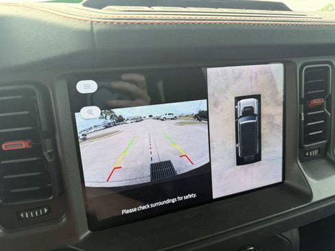 Used 2025 Ford Bronco Raptor AWD/4WD image 14