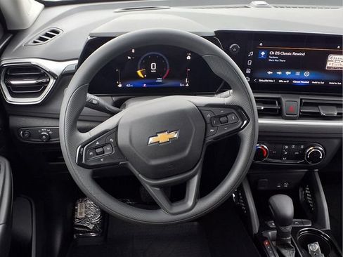 New 2026 Chevrolet TrailBlazer LS w/ LS Convenience Package FWD image 4