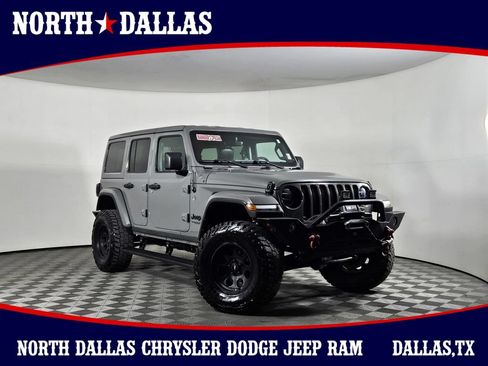 Used 2022 Jeep Wrangler Unlimited Sahara AWD/4WD image 1