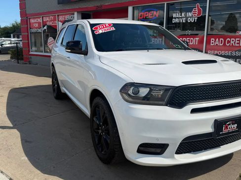 Used 2018 Dodge Durango R/T w/ Blacktop Package AWD/4WD image 4