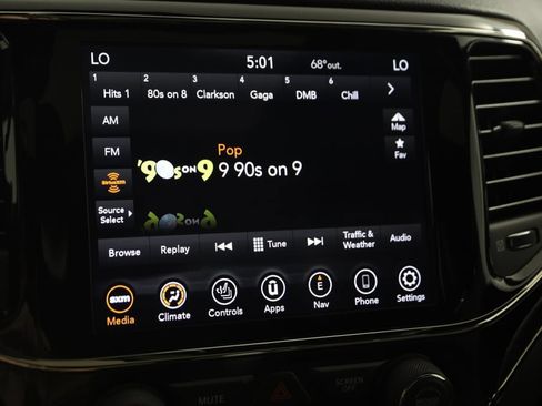 Used 2020 Jeep Grand Cherokee Limited X image 37