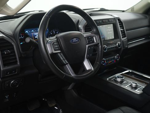 Used 2019 Ford Expedition Platinum image 25