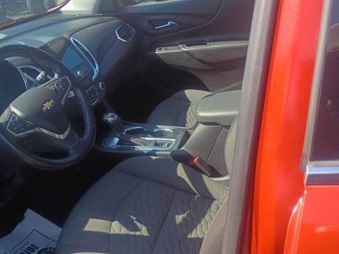 Used 2020 Chevrolet Equinox LT FWD image 11