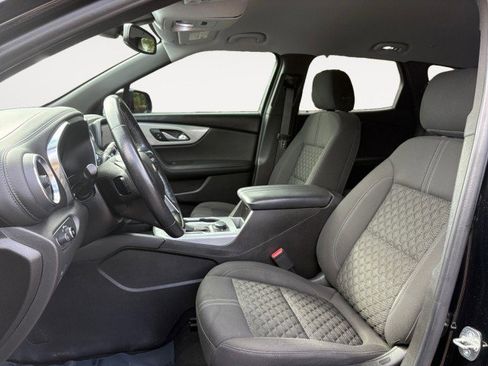 Used 2020 Chevrolet Blazer LT image 2