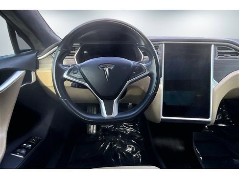 Used 2015 Tesla Model S 85D image 7