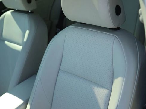 Used 2019 Volkswagen Jetta S image 16