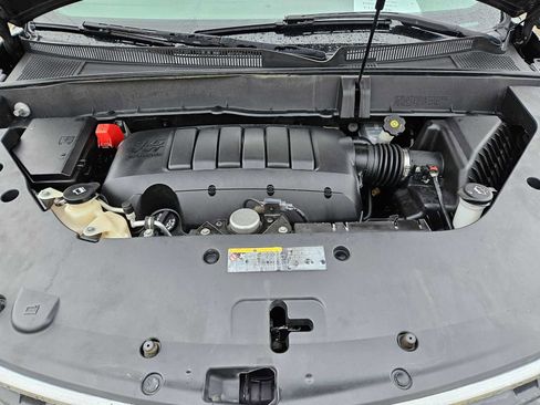 Used 2014 Chevrolet Traverse LS image 15