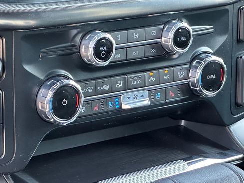 Used 2024 Ford F150 Lariat w/ FX4 Off-Road Package image 14