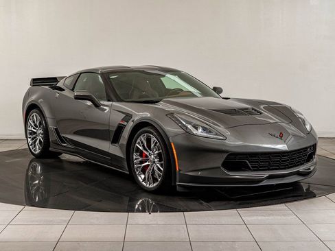 Used 2015 Chevrolet Corvette Z06 image 11