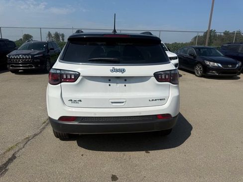 Used 2024 Jeep Compass Limited AWD/4WD image 15