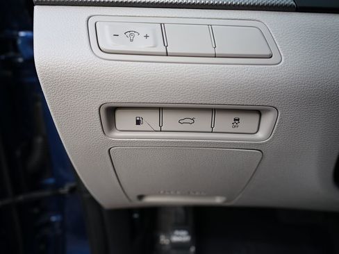 Used 2017 Hyundai Sonata SE w/ Cargo Package FWD image 19