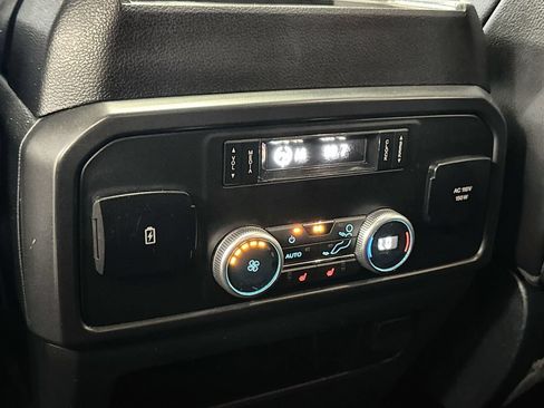 Used 2020 Ford Expedition Limited RWD image 29