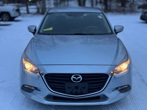 Used 2017 MAZDA MAZDA3 Sport image 2