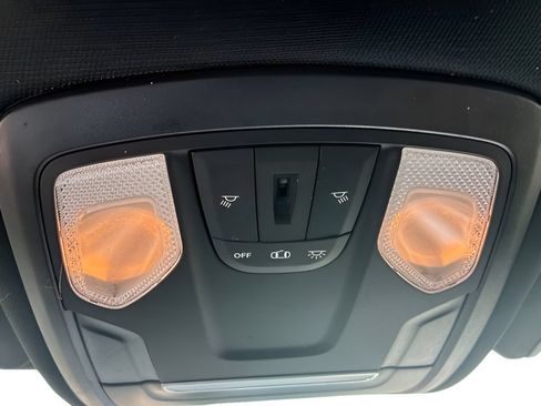 Used 2022 RAM 2500 Tradesman w/ Chrome Appearance Group AWD/4WD image 29