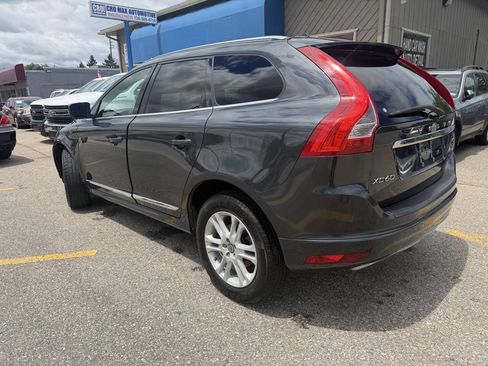 Used 2016 Volvo XC60 T5 Premier w/ Proximity Package FWD image 7