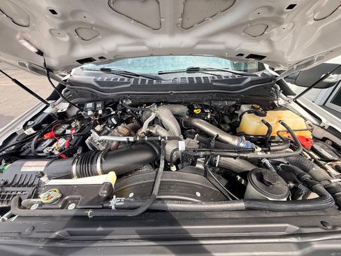 Used 2020 Ford F350 Lariat w/ Lariat Ultimate Package AWD/4WD image 45