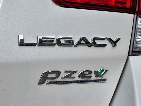 Used 2014 Subaru Legacy 2.5i Limited image 14