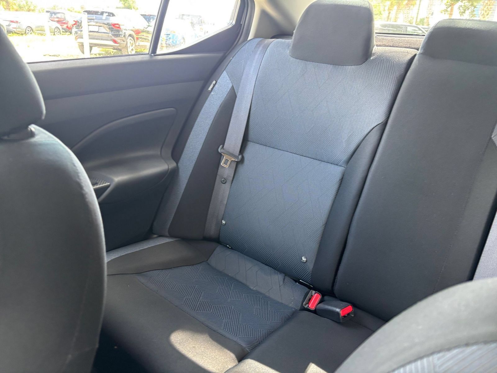 Used 2025 Nissan Versa SV FWD image 36