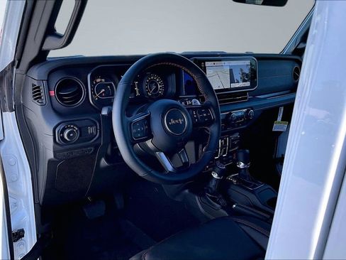 Used 2026 Jeep Wrangler Unlimited Rubicon 392 w/ Quick Order Package 27X Moab AWD/4WD image 4