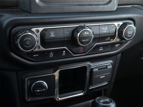 Used 2023 Jeep Wrangler Sport image 13