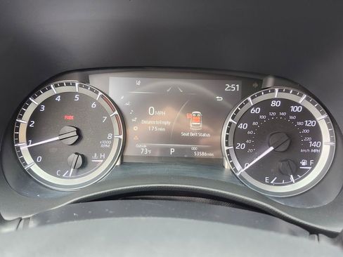 Used 2023 Toyota Highlander L image 28