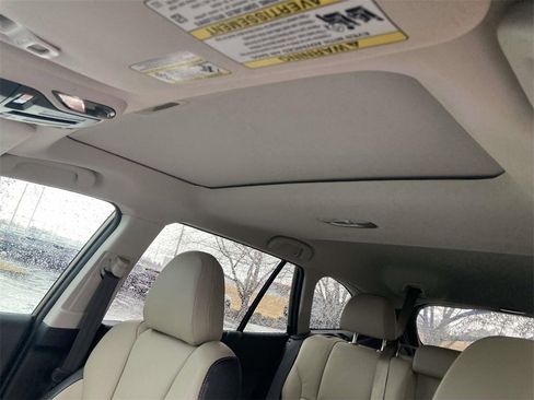 Used 2022 Subaru Outback Limited image 13