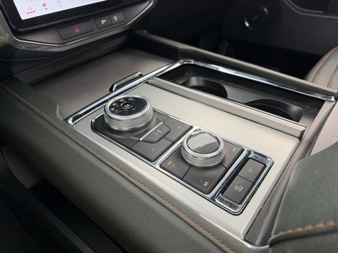 Used 2022 Ford Expedition Timberline image 25