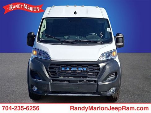 Used 2025 RAM ProMaster 2500 w/ Convenience Group image 2