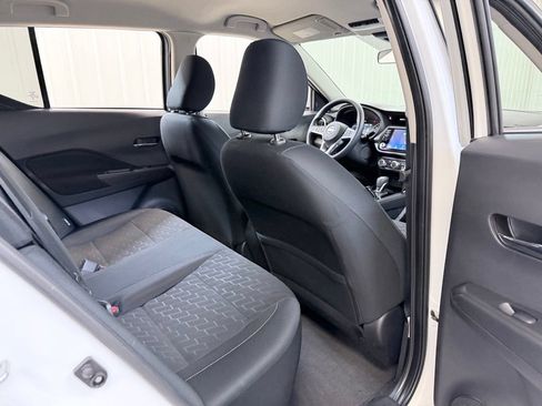 Used 2023 Nissan Kicks SV FWD image 29