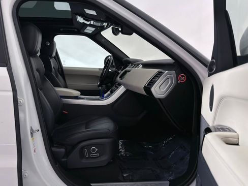 Used 2017 Land Rover Range Rover Sport HSE image 25