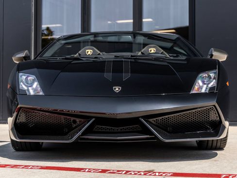 Used 2012 Lamborghini Gallardo LP 570-4 Performante AWD/4WD image 4