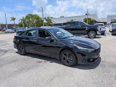 Used 2023 Hyundai Elantra SEL