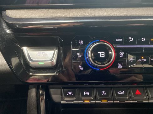 Certified 2024 GMC Sierra 1500 AT4 w/ AT4 Premium Package AWD/4WD image 48