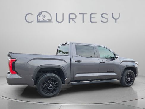 Used 2024 Toyota Tundra Limited AWD/4WD image 5