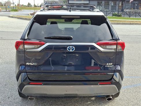 Used 2019 Toyota RAV4 XSE w/ Carpet Mat Package image 5