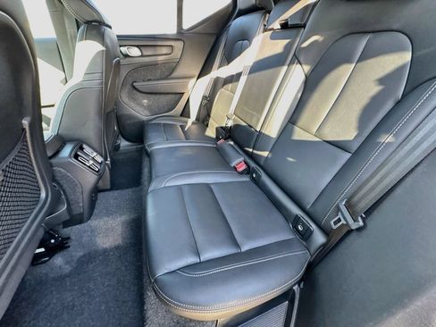 Used 2025 Volvo XC40 B5 Plus AWD/4WD image 28