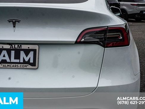 Used 2023 Tesla Model Y Long Range AWD/4WD image 13