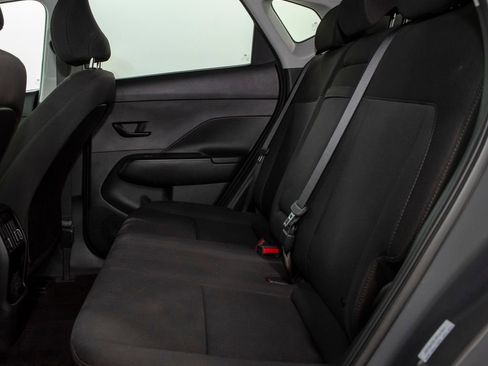 Used 2025 Hyundai Kona SEL image 9