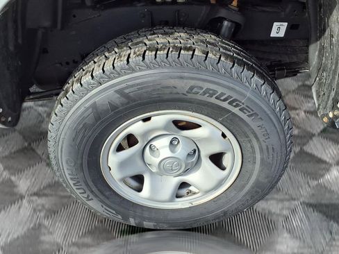Used 2022 Toyota Tacoma SR image 18