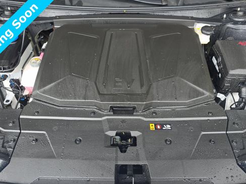 Used 2025 Hyundai Ioniq 5 SE image 14