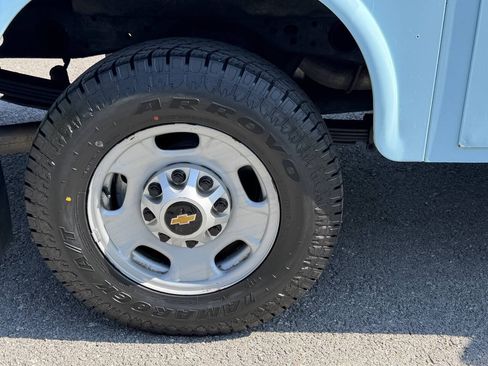 Used 2016 Chevrolet Silverado 2500 W/T AWD/4WD image 26