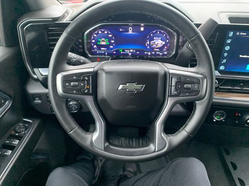 Used 2024 Chevrolet Silverado 1500 LT Trail Boss w/ Protection Package image 16