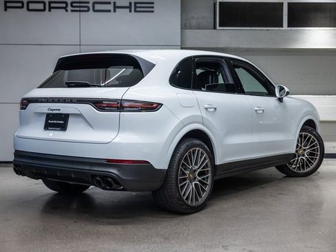 Certified 2023 Porsche Cayenne Platinum Edition w/ Premium Package Plus image 8