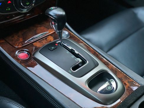 Used 2007 Jaguar XKR Convertible image 42