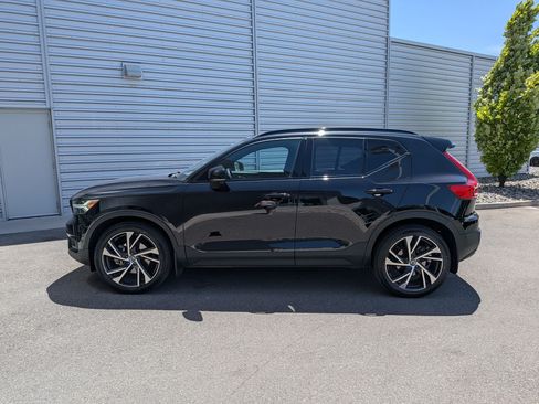 Used 2021 Volvo XC40 T5 R-Design w/ Advanced Package AWD/4WD image 8