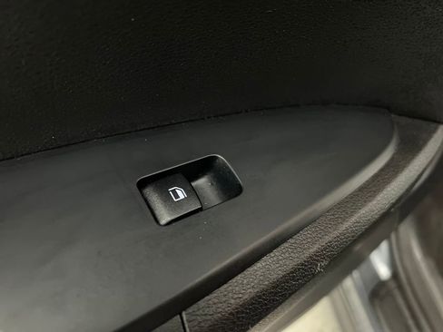 Used 2024 Kia Sportage LX image 16