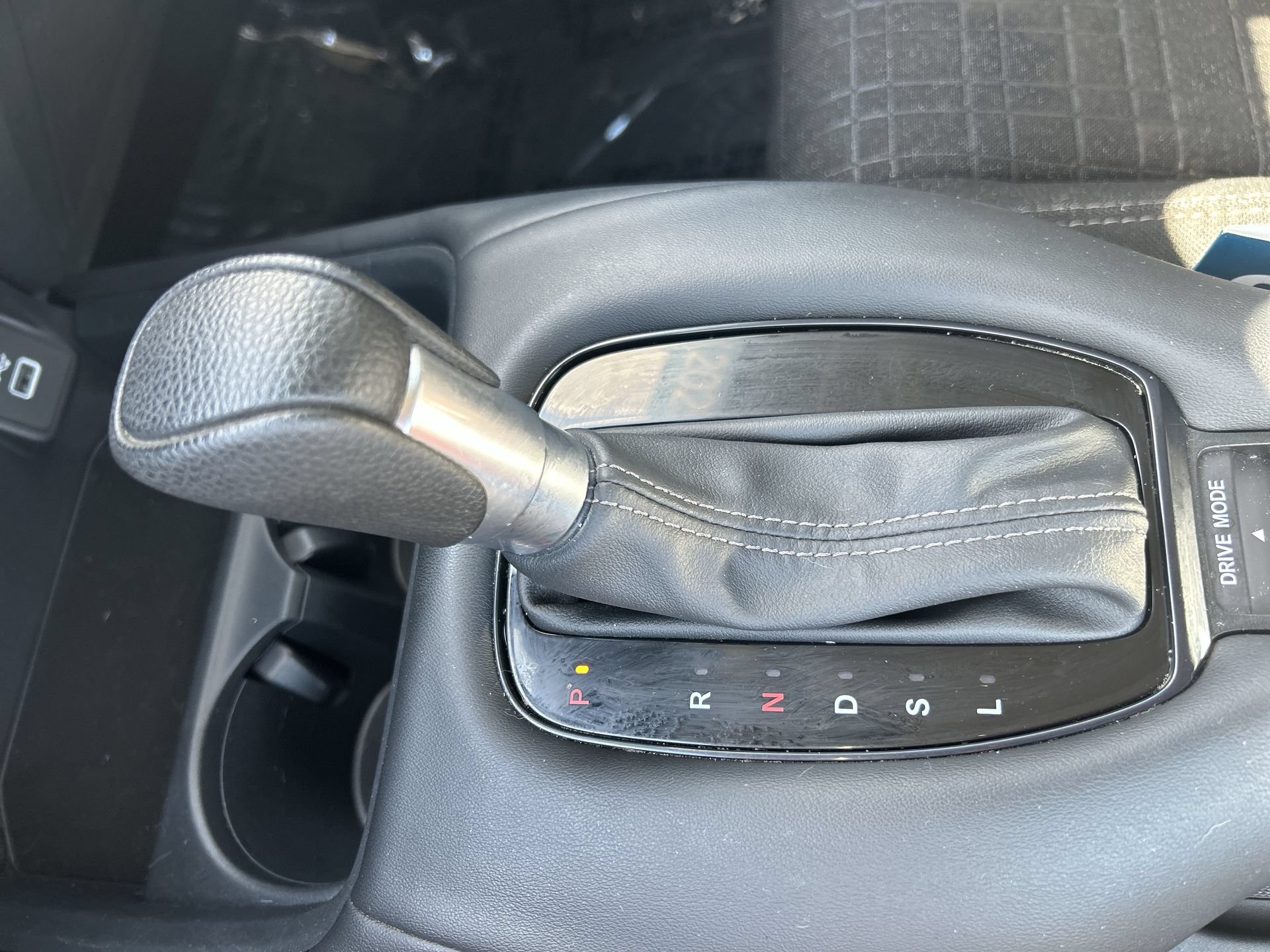 Certified 2025 Honda HR-V LX image 21