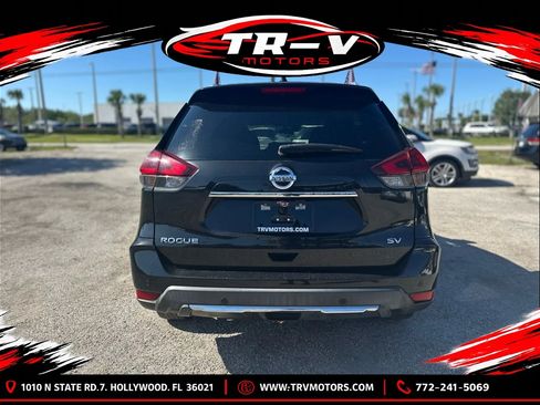 Used 2020 Nissan Rogue SV FWD image 10