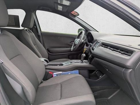 Used 2021 Honda HR-V Sport image 19