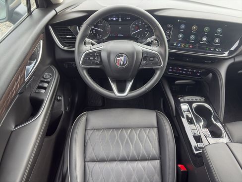 Used 2023 Buick Envision Avenir image 19